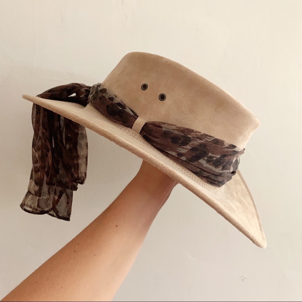 Jacaru • Australian leather hat Jillaroo scarf